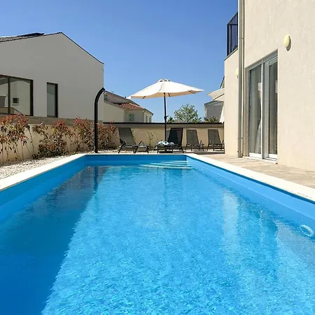 Gorgeous In Stancija Vergotini Casa de Férias Poreč